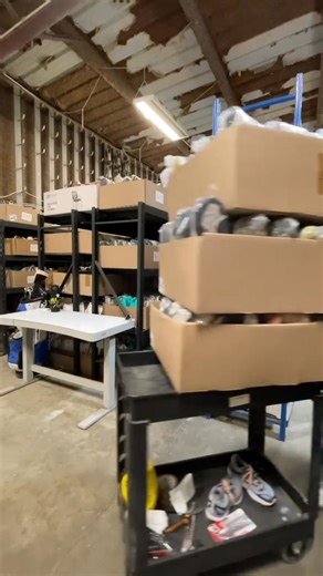 42K views · 410 reactions | Day in the Life Of a Full Time Ebay Reseller #ebayhustle #ebaybusiness #ebaysellers #business #entrepreneur #thrifted #thrifting #swapmeet #fleamarket #garagesale #yardsale | Activeapparelzone | Facebook