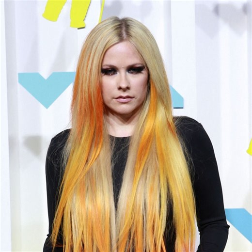 Avril Lavigne is filming a tell-all documentary