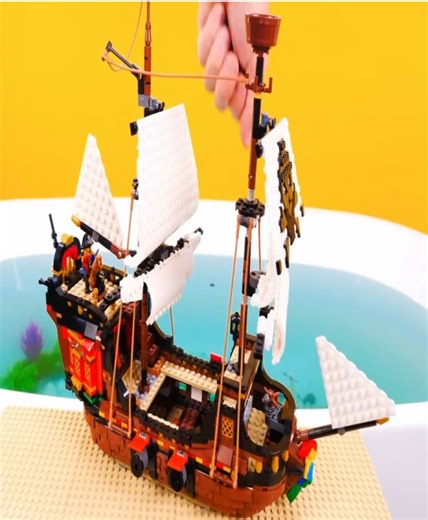 Ich habe LEGO-Boote gebaut… Aber können sie wirklich segeln…Part 2 #lego #learnontiktok #legostarwars #legobuilds #legobricks