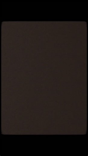 ‎مجاهد‎ on Instagram‎: "#متابعة #اكسبلور #لايك . . . . . #ياسر_الدوسري ٫ . . . . . . فيلم “وحيد في المنزل” (Home Alone) هو فيلم كوميدي عائلي أيقوني من إنتاج عام 1990، من إخراج كريس كولومبوس وبطولة ماكولي كولكين. تدور أحداثه حول الطفل كيفن ماكاليستر، البالغ 8 سنوات، الذي تتركه عائلته بالخطأ وحيدًا في المنزل خلال عطلة عيد الميلاد، ليجد نفسه مسؤولاً عن حماية منزله من لصين ساذجين باستخدام سلسلة من الأفخاخ المبتكرة. أبرز نقاط الفيلم: القصة: يسافر عائلة كيفن إلى باريس، وينسون كيفن في المنزل. في البداي