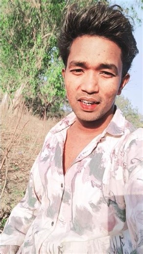 Tujhe dekha to yeh Jaana Sanam pyar hota Hai Deewana Sanam