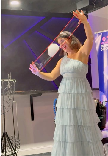 ✨ This isn’t just a show… it’s PURE MAGIC in every bubble! Would you want this at your party? 🎉💭 #B#BubbleShowE#EventEntertainment#K#KidsPartyIdeasF#FamilyFun