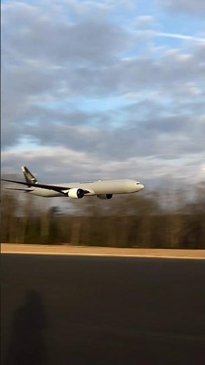World's biggest RC plane, Boeing 7779X #boeing #777x #rc #aviation #ramyrc