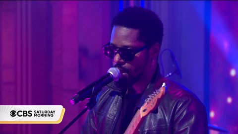Saturday Sessions: Curtis Harding performs "I Won't Let You Down"