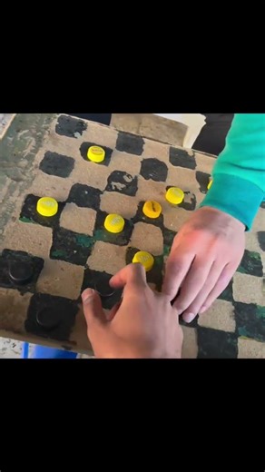 تعلم لعبة الضامة #checkers #dama #draughts #dames #ضامة #algerie #maroc