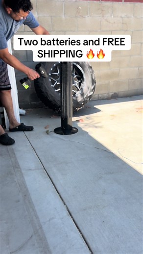 Effortless Lawn Care with Electric Mini Leaf Blower