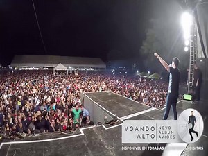 387K views · 1.6K shares | #Uber deve ser o hino das pessoas desapegadas, não é?  Sobre isso a gente não pode falar muito, mas sobre Aviões e Comandante #VoandoAlto em #Oeiras... Foi espetacular! ✈☁✈ Confere aí!  E pra escutar essa e outras musicas do #NovoÁlbumAviões, acesse: somlivre.lnk.to/voandoalto | Xand Avião | Facebook