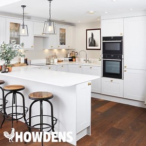 Discover our huge range of kitchen designs, with endless possibilities to create a kitchen that’s perfect for you. Start planning remotely with our designers, or at your local depot. | Howdens