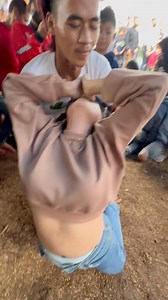 A wild moment when a gorgeous girl snapped out of a possession #reels #fyp #reelsvideoシ #reelsviralシ #beautifulgirl #beautiful #Trance #newyear | Yogi Herliansyah