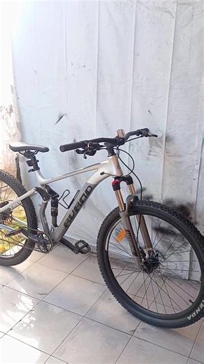 Ready MTB Full Suspension Avand Factor One: Like New