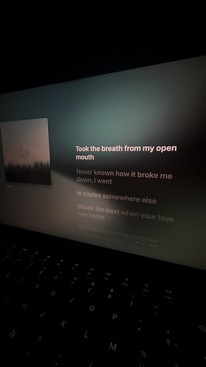 Lirik dan Terjemahan Lagu Anchor oleh Novo Amor