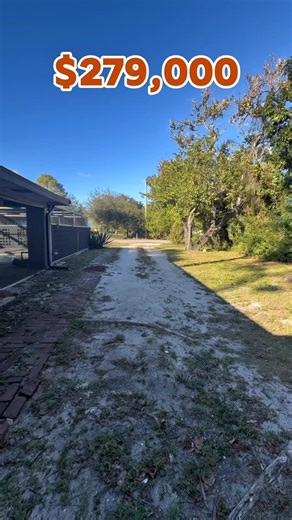 JAMON EXPRESS | REAL ESTATE on Instagram: "La casa ideal para ti🏠 📍Fort Myers 💵 $279,000 #realestate #bienesraices #latino #invertir #investment"