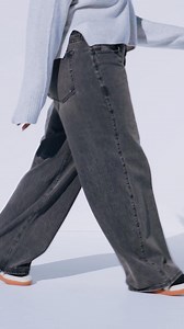 new low-rise baggy jeans are the building blocks to every good outfit. | Hollister Co.