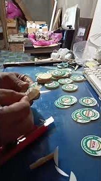 proses pembuatan gantungan kunci akrilik dan resin 2 sisi #bukittinggi#souvenir#gantungankuncinmurah