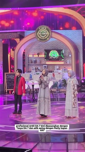 Professional Arbil DA 7 is not only paired with Melly but also these two beautiful women.