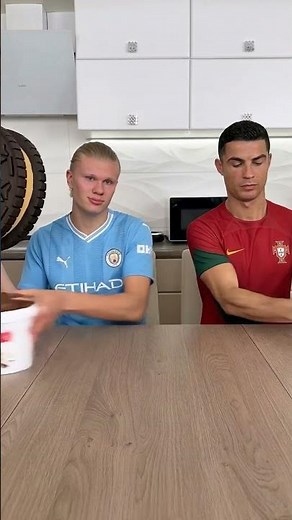 Giant Oreo vs Nutella 🍪🔥 😄#football #ronaldo