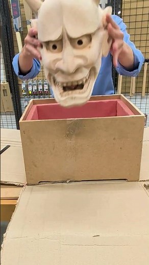 A Hand-Carved Hannya Mask Arrived from Türkiye