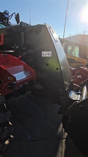 Maquinaria de manutención | Obra pública | Formación | 🟥🟥 La evolución de la MLT 737 de @manitou_espana ▶️ El nuevo manipulador telescópico trae como novedad el nuevo brazo reforzado y la... | Instagram