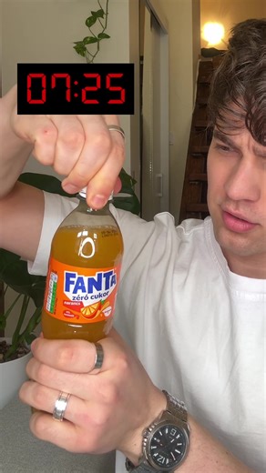 #reklám | NYERJ XBOX NYEREMÉNYEKET A FANTÁVAL!🤩🎁 Mint láthatod rengeteg minden történhet egy gaming session alkalmával! Egy kis izgalom, egy örömteli pillanat, egy kis felfrissülés és még sorolhatnánk!👆🏽👆🏽 Na de van egy jó hírem, ugyanis csomó értékes ajándékot nyerhetsz, ha feltöltöd a Fanta kupakjaiban található kódot a Coca-Cola appba! A játék egészen március 31-ig tart, ami alatt Xbox kontrollert, Game Passt, Digitális Xbox ajándékkártyát de még Xbox Series S konzolt is nyerhetsz!!🫡🫡