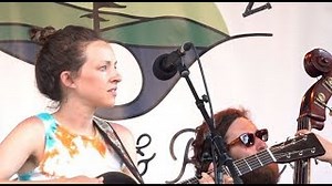 Watchhouse (Mandolin Orange) "Wildfire," Green Mountain Bluegrass and Roots 2019 Chords - ChordU
