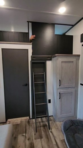 ✨️Kids RV Room Tour✨️ Addy's room is 90% done, and she is loving it!! Follow along @exploringoutsidethe303 @exploringoutsidethe303 @exploringoutsidethe303 #rvtour #montanarv #rvers #fulltimervers #fulltimefamily #fifthwheelliving #nomadfamily #5thwheel #rving