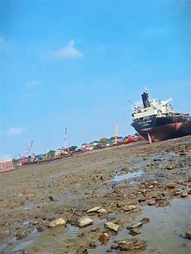😢💔🌊 Argentina Mein Samandar Ka Pani Raaton Raat Khatam Ho Gaya 😭🌊 Kya Qayamat Ki Nishani Zahir Hone Wali Hai? 🥺🤲💔 #Argentina #Qayamat #QayamatKiNishani #Allah #IslamicVideo #IslamicReminder #SadVideo #Emotional #ViralVideo #Trending #FYP #ForYou #Viral #HeartTouching #MustWatch 😭💔🌊🥺🤲 #plzviral🥺🥺🙏🙏foryoupage #viral #pleaseunfrezzemyaccount #tiktokplzviralmyvideo #trendingplz #100k #pleasetiktokteamviralvideo💯 #1m #plzsupport #pleasefollow #pleasesupport #foryoupageviralシ゚ #pleas