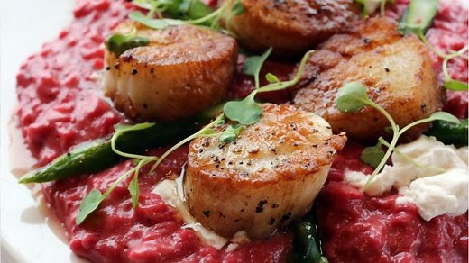 Explore Newburgh with these 3 waterfront restaurants