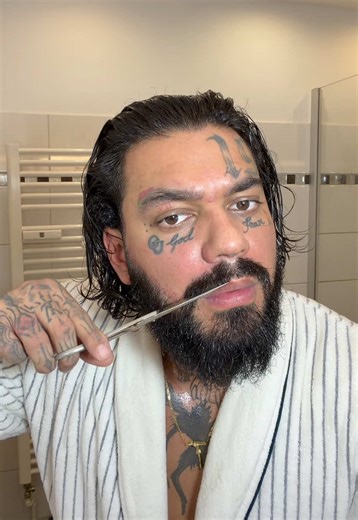 Beard Grooming Tips: Hairstyle and Cleanup Guide