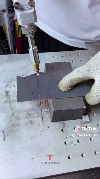 Handheld Laser Cutting Machine for Metal Applications