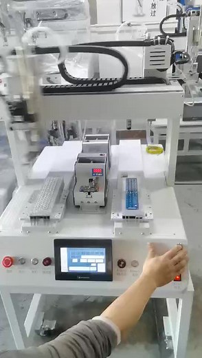 Screw Fastening Robot with Magnetic Suction Type Screw Drop and Vacuum Suction for Customized Machine