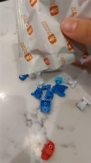 traded some of my figures(armored type galvatron and sg jetfire for these🥹) #blokees #transformers