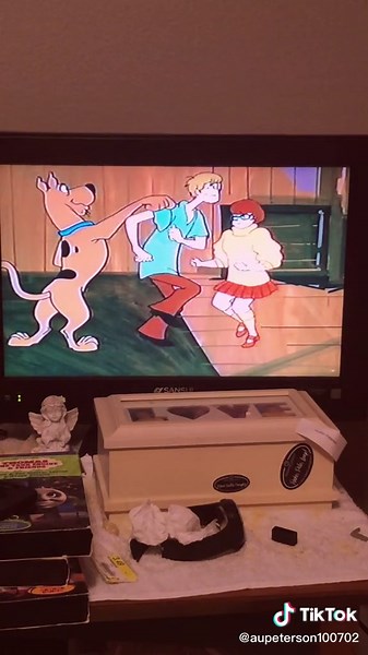 A very funny scene from the classic Scooby Doo episode ‘Jeepers! It’s the Creeper!’ #funny #classicScoobyDoo #mystery