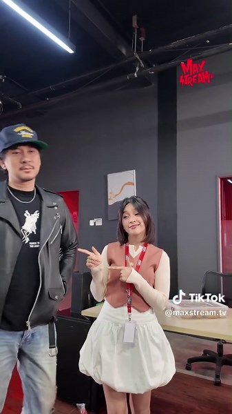 Jabatan di kantor: satpam 👀 Jabatan di geng motor: panglima tempur🔥 Lebih cocok mode yang mana nih? 😆 Tonton kelucuan mereka di Agent 0812 setiap Jumat & Sabtu jam 16.30 WIB hanya di MAXStream TV dan MyTelkomsel. #Agent0812 #Vincent #EcaJapasal #MAXStreamTV #MyTelkomsel SemuaAdaCerita