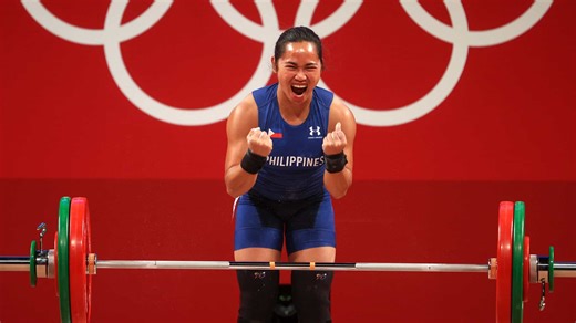 Weightlifter Hidilyn Diaz wins first gold medal for the Philippines