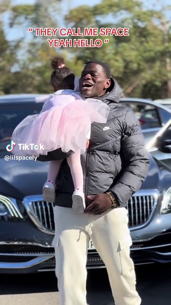 “ They call me space yeah hello “ #Spacely