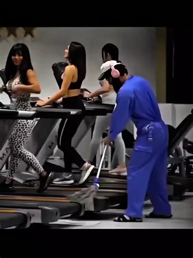 Anatoly Prank on Bodybuilders 😂💪#gym #bodybuilding #anatolyprank | anatoly pranks