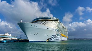 The World’s Largest Floating City: America’s $10 Billion Mega-Ship for 100,000 People