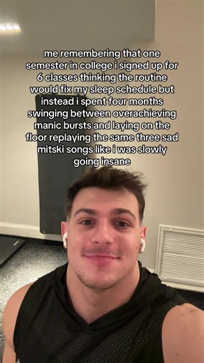 Jeremy 🎧 🏋️ 🌙 (@jzay02)’s video of College Routine