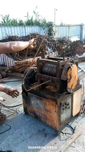 techy Universe on Instagram: "A steel wire straightening and cutting machine being used at a scrap or construction material yard. Bundles of bent steel rods/wires are placed behind the machine, and an operator is feeding the wire into the rotating rollers. The machine pulls the wire inside, straightens it using pressure rollers, and prepares it for cutting into required lengths. Such machines are commonly used to recycle scrap steel wires or to prepare reinforcement wires for construction work. 