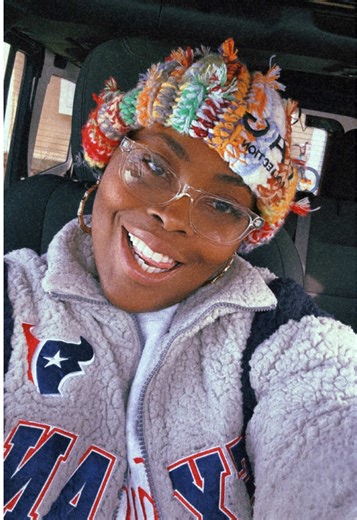 OMG I love this new @Bruno Mars song Just might 💃🏾🎙️ Definitely adding this to my Singing Loud Dancing Wild playlist ‼️ . . . . #newmusic #brunomars ##carconcert #jeepgirl