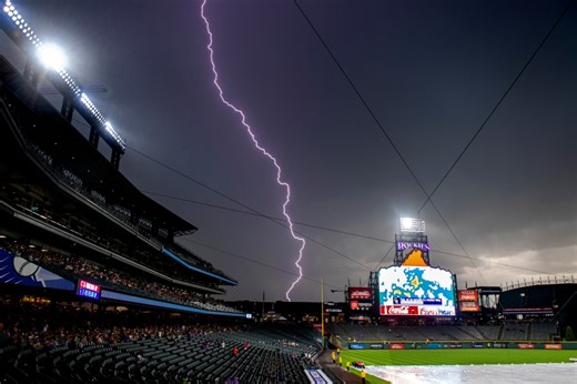 MLB season is here: Experts warn lightning is a danger at games