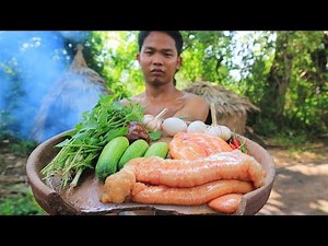 Primitive Technology: Cooking Fish Eggs Free Energy Food | Wilderness Food