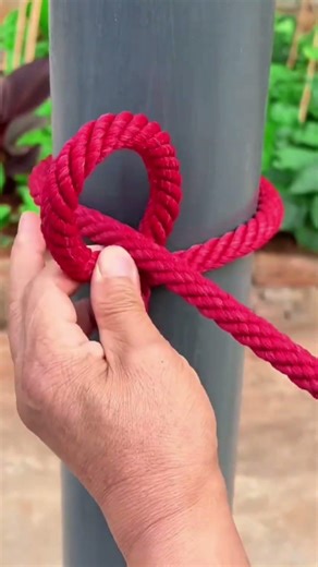 Easy to learn staking knot with stable structure