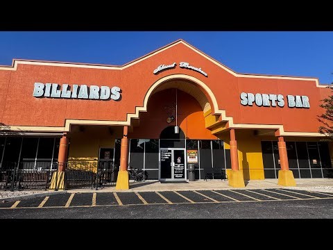 Wendy and Bella are @ Island Biliards in Merrit, Florida shooting Pool PRACTICE 🎱 #billiards