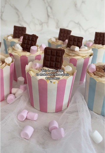Delicious Hot Chocolate Cupcakes Recipe for Winter