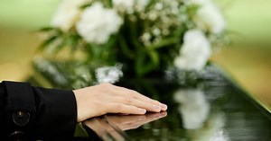 Een ‘heel normale crematie’ kost zo 5000 tot 6000 euro: ‘Bepaal van tevoren een budget’