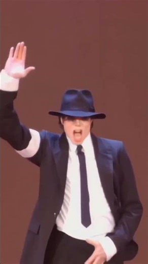 Michael Jackson |1995 MTV Awards | Dangerous Live