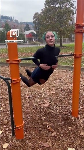 You can learn to fly too!! 🧚😂 ⁠⁠( 🎥: Achillea Grim via ViralHog ) ⁠⁠