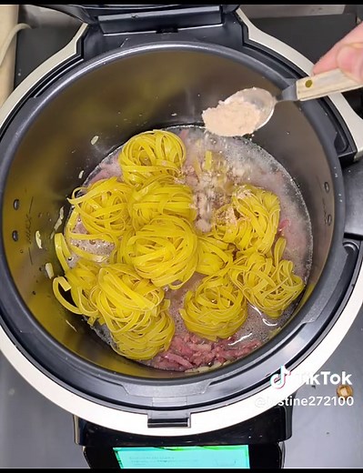 Recette de Pâtes Carbonara au Cookeo en 10 minutes