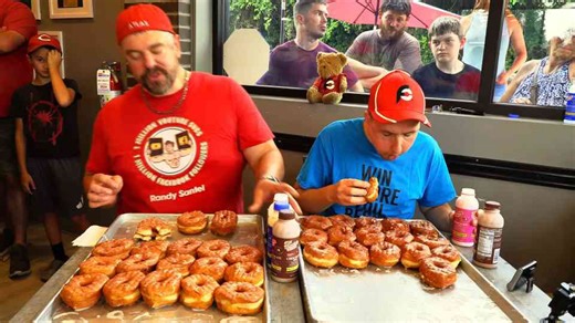 Man attempts 7,000-calorie donut challenge in Ohio - people were shocked